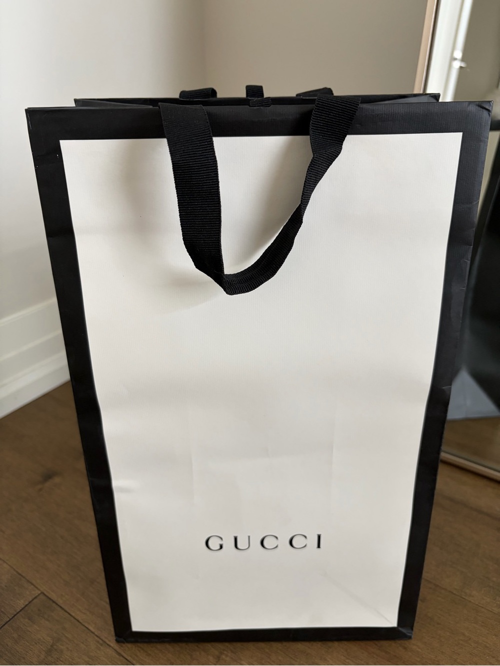 Gucci White & Black Shopping Tote Bag 14”x9”